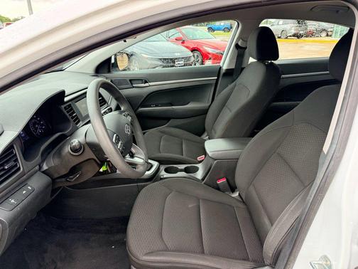 Quartz White Pearl 2020 Hyundai ELANTRA SE