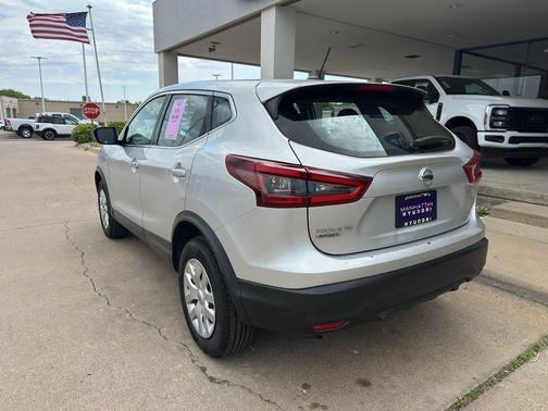 Brilliant Silver Metallic 2020 Nissan Rogue Sport S