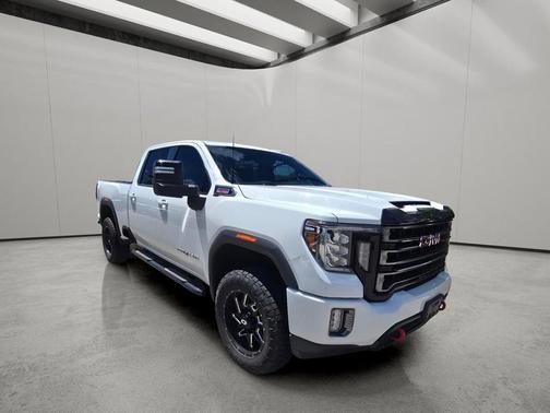 Summit White 2021 GMC Sierra 2500 AT4