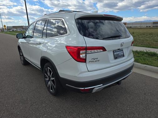 2021 Honda Pilot Touring 8-Passenger