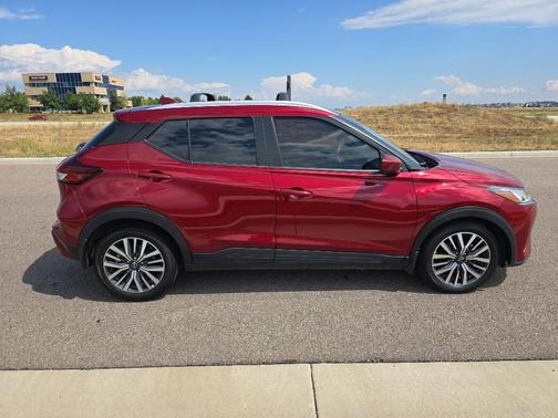 2023 Nissan Kicks SV