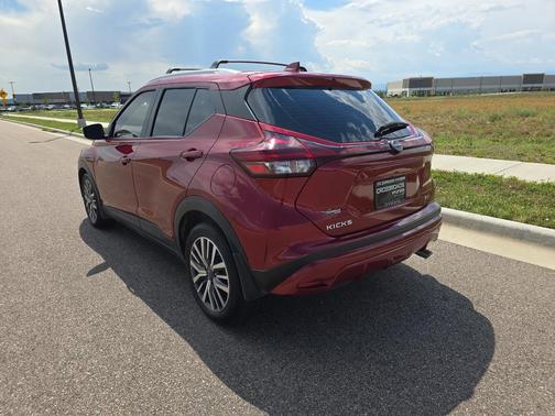 2023 Nissan Kicks SV