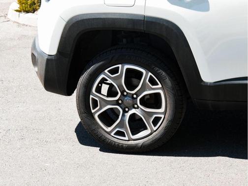 Alpine White 2018 Jeep Renegade Limited