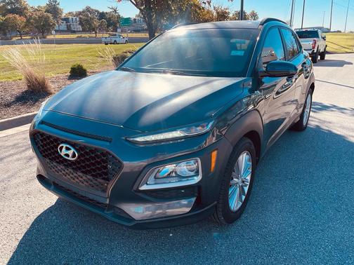 2020 Hyundai KONA SEL