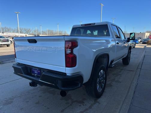 2024 Chevrolet Silverado 2500 Custom