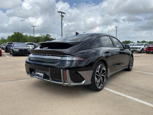 Onyx Black 2024 Hyundai IONIQ 6 SEL