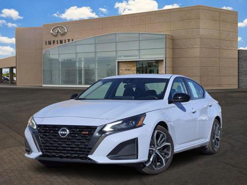 2024 Nissan Altima SR FWD