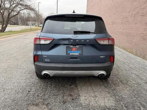 BLUE METALLIC 2020 Ford Escape SE