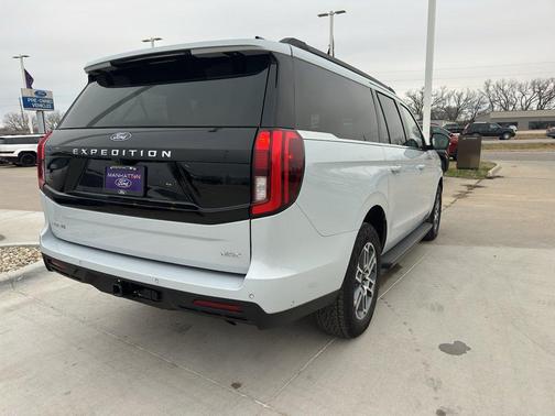 2025 Ford Expedition Max Active 4x4