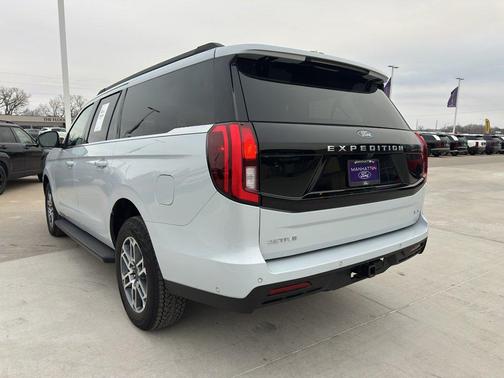 2025 Ford Expedition Max Active 4x4