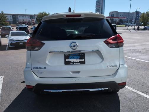 2020 Nissan Rogue SV