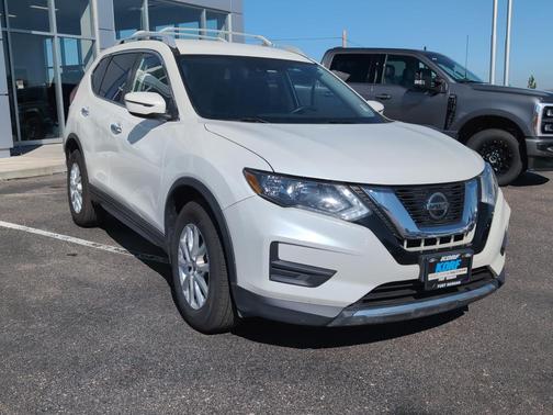 2020 Nissan Rogue SV
