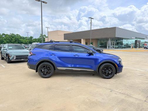 Sapphire Blue 2023 Kia Sportage S