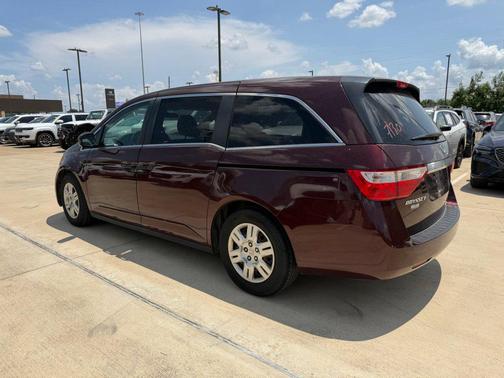 Maroon 2013 Honda Odyssey LX