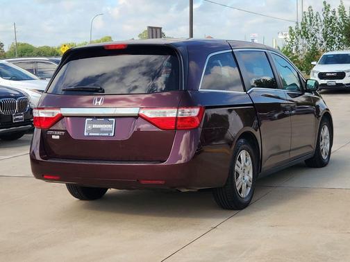 Maroon 2013 Honda Odyssey LX