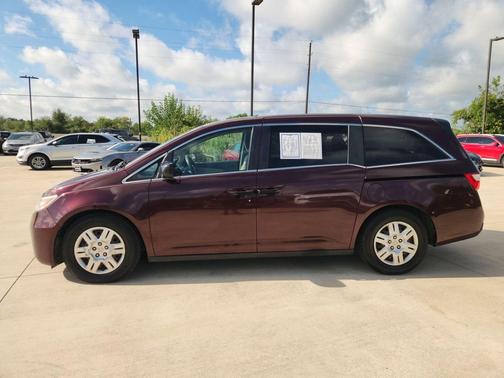 Maroon 2013 Honda Odyssey LX