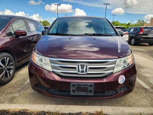 Maroon 2013 Honda Odyssey LX