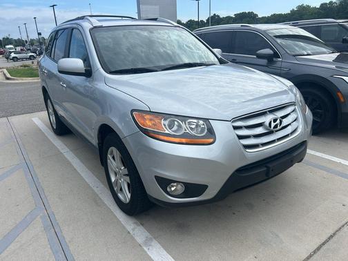 Radiant Silver 2010 Hyundai SANTA FE Limited