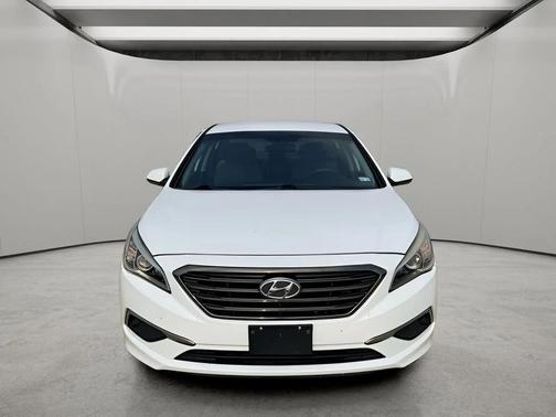 Quartz White Pearl 2017 Hyundai SONATA Base
