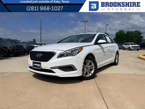 Quartz White Pearl 2017 Hyundai SONATA Base