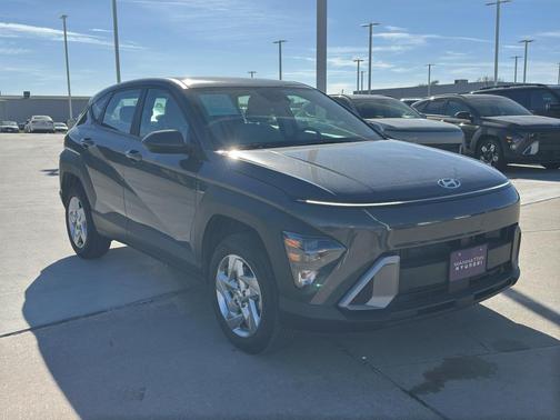 2024 Hyundai KONA SE