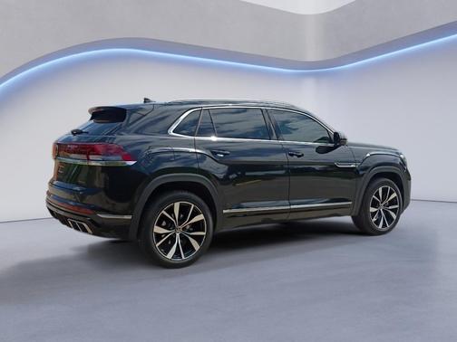 Deep Black Pearl 2025 Volkswagen Atlas Cross Sport 2.0T SEL Premium