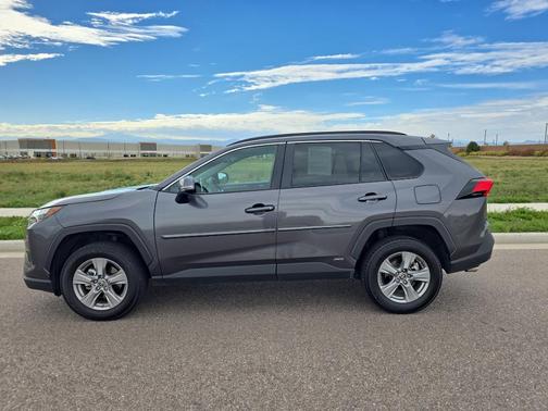 2024 Toyota RAV4 Hybrid LE