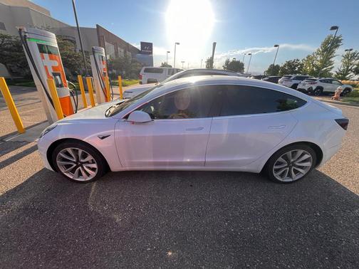 2019 Tesla Model 3 Mid Range