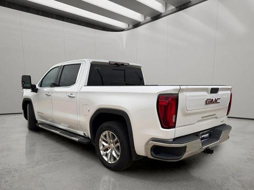 White Frost Tricoat 2021 GMC Sierra 1500 SLT
