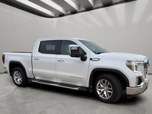 White Frost Tricoat 2021 GMC Sierra 1500 SLT