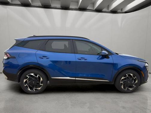 Sapphire Blue 2023 Kia Sportage SX-Prestige
