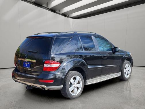 Black 2009 Mercedes-Benz M-Class 3.5L