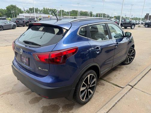 Caspian Blue 2017 Nissan Rogue Sport SL