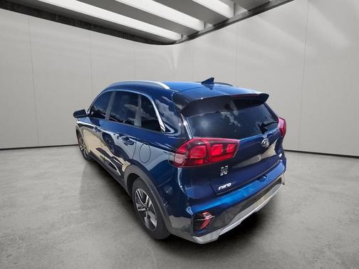 Deep Cerulean 2021 Kia Niro LXS