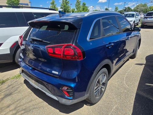 Deep Cerulean 2021 Kia Niro LXS
