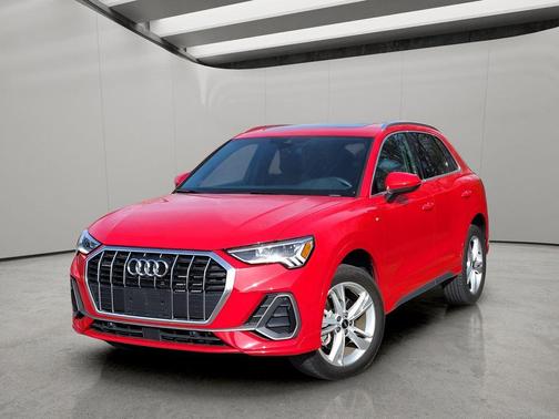 Tango Red Metallic 2023 Audi Q3 45 S line Premium Plus