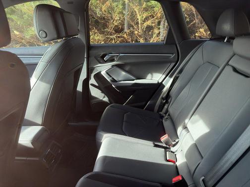 Tango Red Metallic 2023 Audi Q3 45 S line Premium Plus