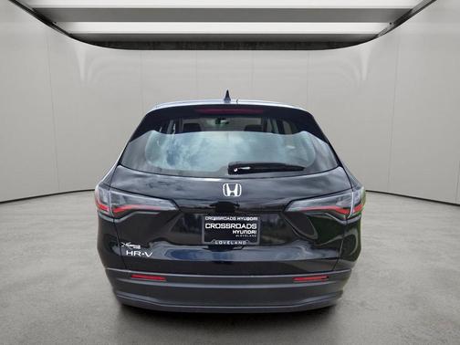 Crystal Black Pearl 2025 Honda HR-V LX