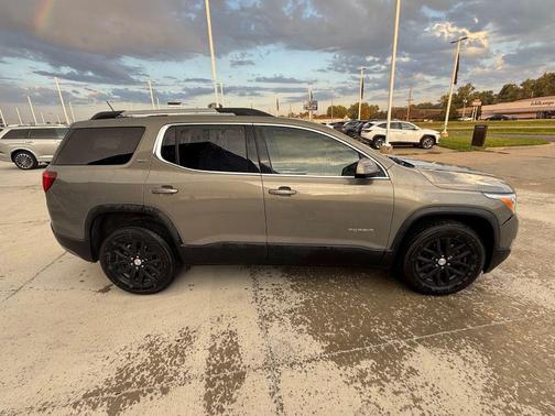 2019 GMC Acadia SLT-1