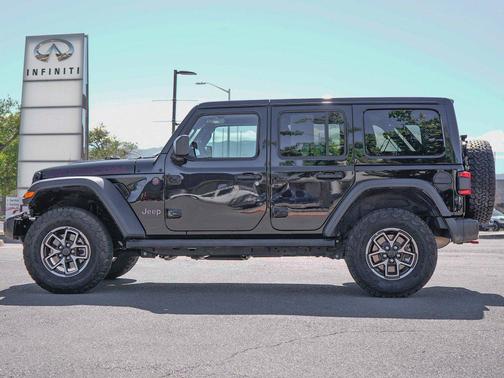 Black Clearcoat 2025 Jeep Wrangler Rubicon