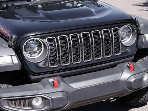 Black Clearcoat 2025 Jeep Wrangler Rubicon