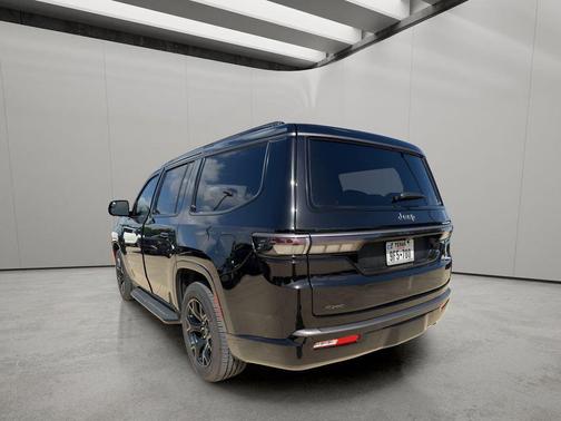 High Gloss Black 2026 Jeep Grand Wagoneer Upland 4x4