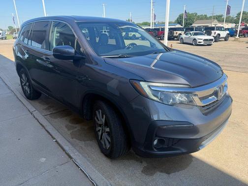 Gray 2021 Honda Pilot 2WD EX-L