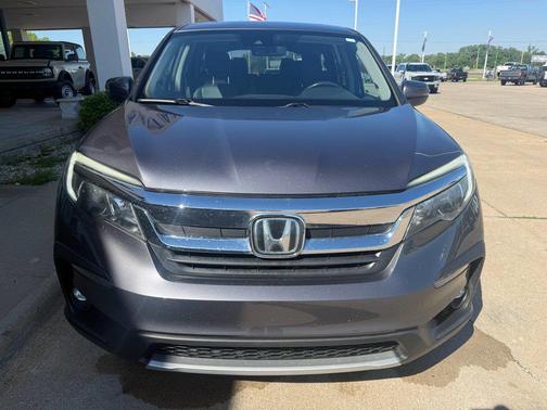 Gray 2021 Honda Pilot 2WD EX-L