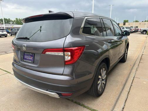 Gray 2021 Honda Pilot 2WD EX-L