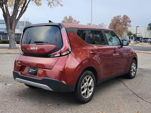 2024 Kia Soul LX