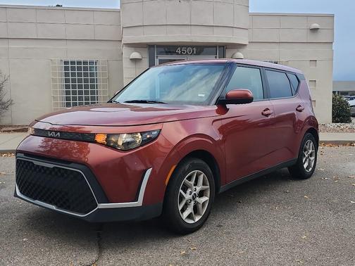 2024 Kia Soul LX