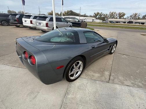 2003 Chevrolet Corvette Base