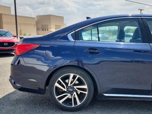 2018 Subaru Legacy Sport