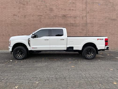 2024 Ford F-350 Platinum